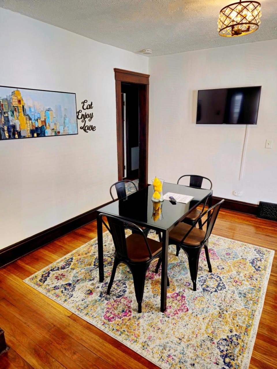 Lovely! Near Cleve Clinic/Uh/Cwru/Dwntwn W/Porch Villa Cleveland Eksteriør bilde